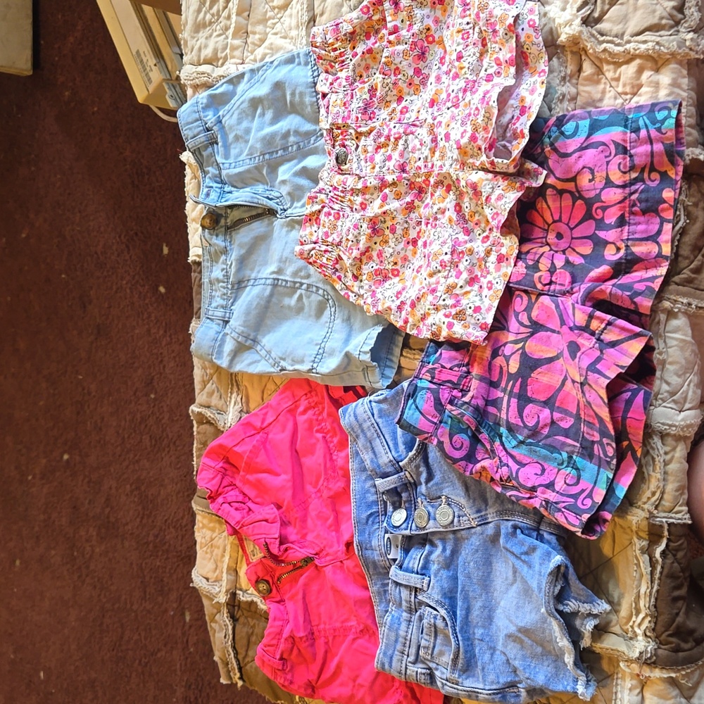 Shorts girls
